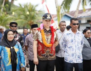 Bupati Kaimana Freddy Thie : Jelang Tahun Politik 2024 Perkuat Keharmonisan Antar Agama