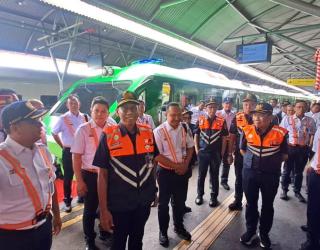 Nataru 2024/2025, Penumpang Kereta Api di Daop 8 Surabaya Diproyeksi Naik 11%