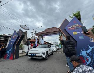 Cek Kesiapan SPKLU Jelang Nataru, PLN Gelar Roadshow EVenture Kendaraan Listrik