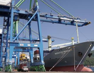 Libur Isra Mikraj & Imlek, Layanan Pelindo Terminal PetikemasTetap Berjalan