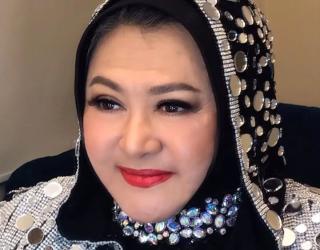 Emilia Contessa, Sang Singa Panggung Telah Berpulang