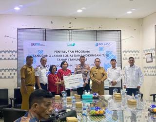 Pelindo Terminal Petikemas Salurkan Bantuan Sarana Ibadah dan Pendidikan di NTT