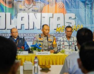 Polda Jatim Pakai Strategi Humanis Atasi Truk ODOL