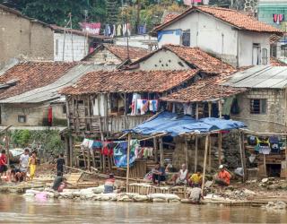 Kemiskinan Struktural Diantara Religiusitas, Ormas, dan Premanisme