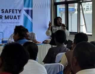 Pelabuhan Kalianget Membangun Budaya Keselamatan Kerja