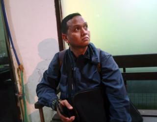 Dikira Intel , Satpam Bank BNI di Keroyok Oknum Unjuk Rasa Gedung Grahadi
