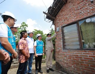PLN Sambung Listrik Gratis untuk 171 Warga Prasejahtera di Tulungagung