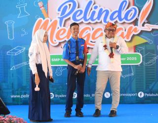 Pelindo Tutup Program Pelindo Mengajar 2025 di Surabaya