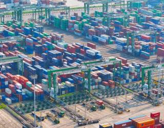 Arus Peti Kemas TTL Tembus 2 Juta TEUs, Bukti Kinerja Solid di Kuartal III 2025