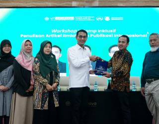 UMSurabaya Jadi Poros Baru Pelatihan Penulisan Artikel Ilmiah
