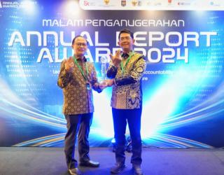 Bank Jatim Jadi Pemenang dalam ARA 2024 Kategori BUMD Go Publik Keuangan