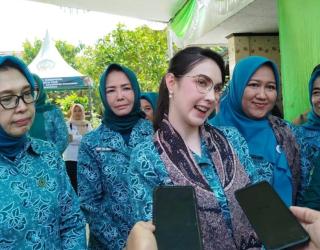 Arumi Bachsin Dorong Penghijauan untuk Tekan Stunting di Bangkalan