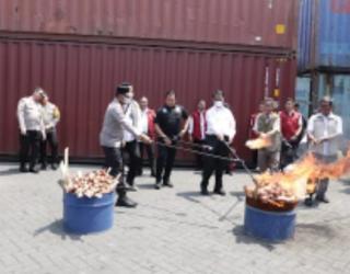 72 Ton Bawang Bombay Ilegal Ber-OPTK Berhasil Digagalkan  ‎ ‎ ‎