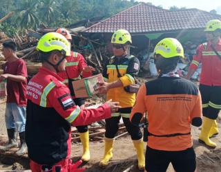 Donasi Kemanusiaan Grup Merdeka untuk Korban Bencana Sumatra Capai Rp977 Juta