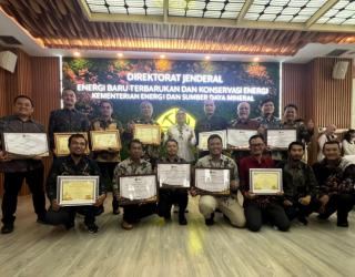 PLN NP UP Brantas Sabet Dua Penghargaan Madya Aneka EBT Tahun 2025
