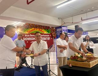 BFI Finance Perluas Bursa Mobil Showroom Hebat di Surabaya