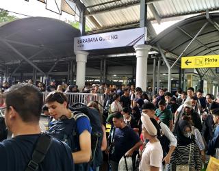 KAI Commuter Surabaya Angkut Hampir 1 Juta Penumpang selama Nataru