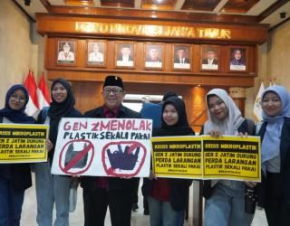 Darurat Mikroplastik, GEN Z Desak DPRD Jatim Rumuskan Perda Pembatasan Penggunaan Plastik