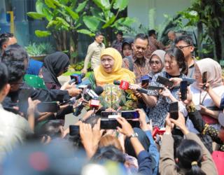 Gubernur Khofifah Ajak Insan Pers Hadirkan Jurnalisme Berdampak Pada Penguatan Demokrasi dan Kedaulatan Bangsa