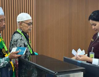Stafsus Presiden Tawarkan Opsi Tekan Komponen Biaya Haji