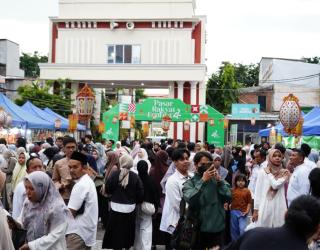 Pasar Rakyat Ramadan EcoFest Umsura Diserbu Warga, 54 UMKM Ramaikan Milad ke-42