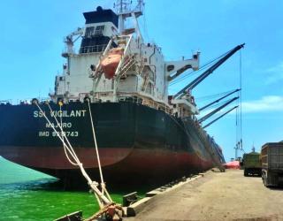 Ekspansi ke Pasar Afrika, SIG Perdana Ekspor Klinker ke Mauritania