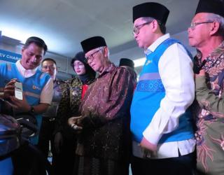 PLN dan UNISKA Kediri Resmikan SPKLU Kampus