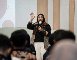 Mudah Hakimi Konflik Artis, Pakar Komunikasi Ingatkan Bahaya Trial by Social Netizen