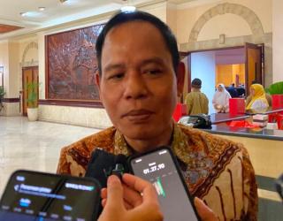 Jelang Reses, DPRD Surabaya Wajibkan Pakta Integritas  ‎