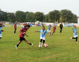 SDN Manukan Kulon II/499B Tampil Perkasa di MilkLife Soccer Challenge Surabaya 2025-2026