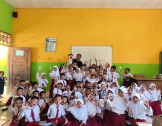 Ekspedisi Sang Abdi #11. Kolaborasi Pemuda Perkuat Pendidikan, Kesehatan, dan Pariwisata di Pulau Bawean
