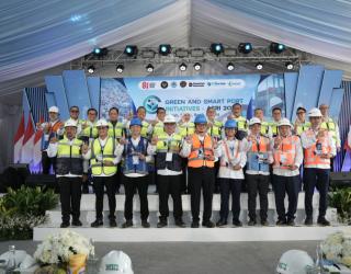 Pelindo Terminal Petikemas Raih 2 Penghargaan Green & Smart Port 2026