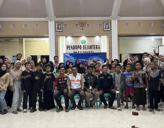 KKN Umsida Bekali Remaja Desa Seketi Keterampilan P3K Hadapi Kondisi Darurat