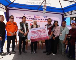 Bencana NTT : Pemprov Jatim & Bank Jatim Salurkan Bantuan Sosial