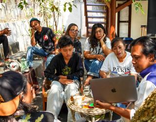 Pelindo Marine Latih Perajin Batik Kriya Punden, Perkuat Daya Saing Produk