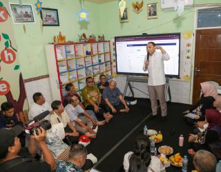 Pemkot Surabaya Libatkan Warga Verifikasi Bansos Lewat Muskel