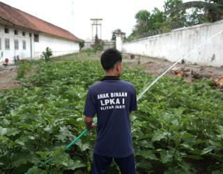 Pelindo Terminal Petikemas Bekali Keterampilan Anak Binaan LPKA Kelas I Blitar