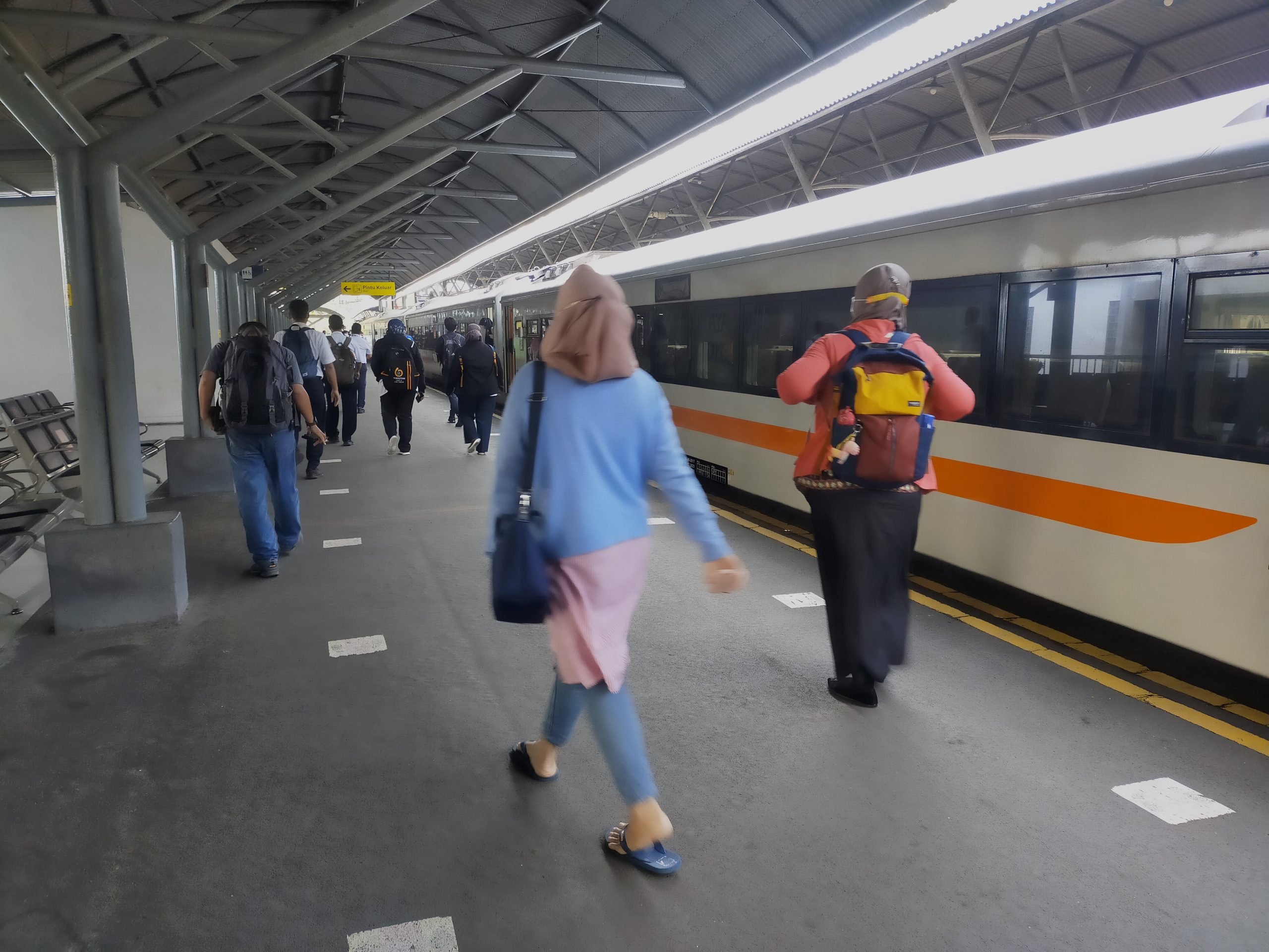, Industri kereta api di Indonesia telah mengalami berbagai perkembangan signifikan dalam beberapa dekade terakhir ( Foto : PT KAI for jatimkini.com )