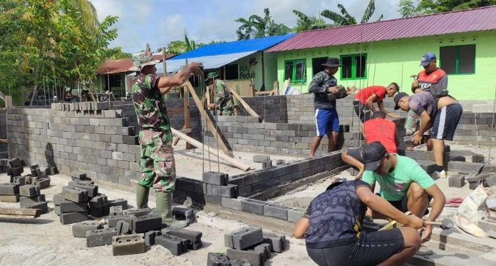 PT PLN  selama semester I tahun 2023, PLN telah memanfaatkan FABA menjadi lebih dari 1 juta paving, 246 ribu batako, 2 ribu tetrapod, 48 kilometer jalan ( Foto : PLN for Jatimkini.com )