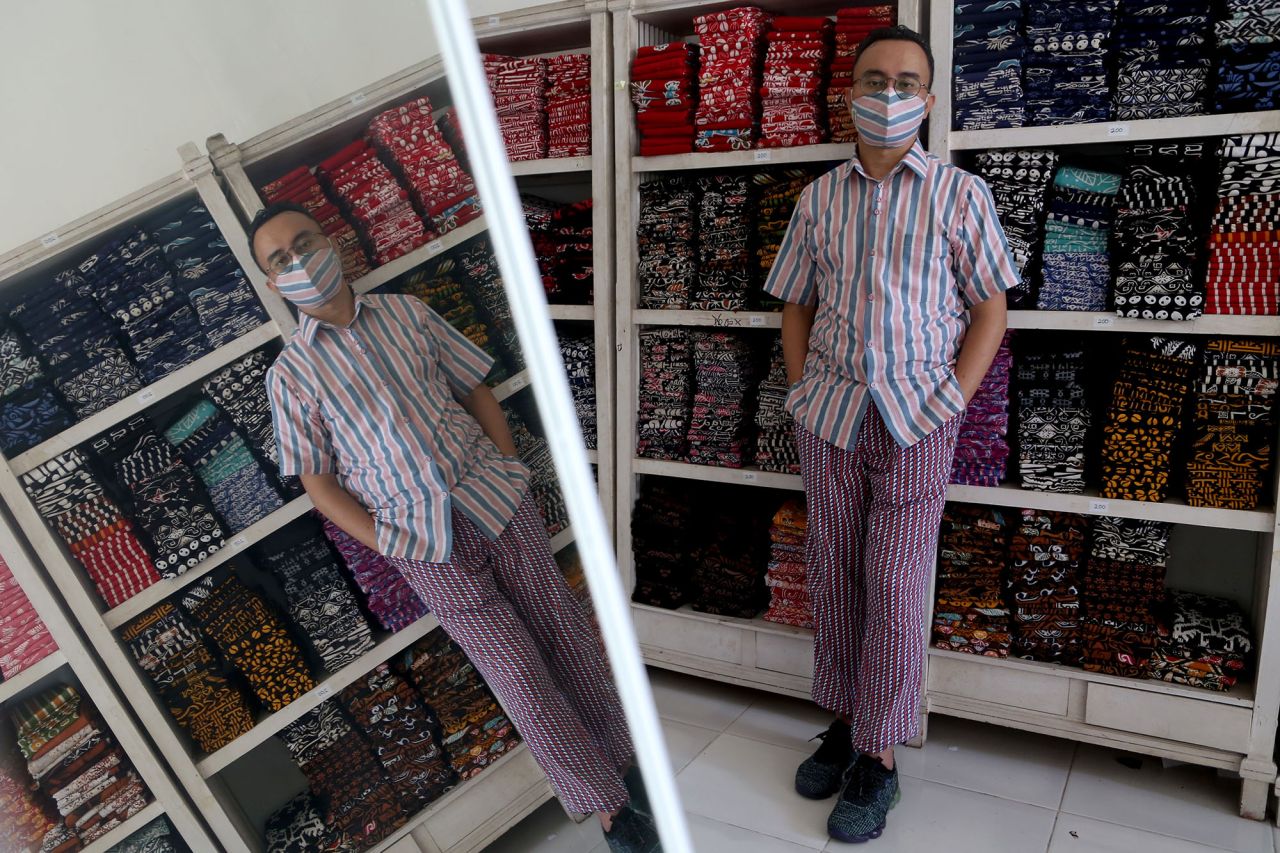 Aryono Setiawan saat dijumpai di galeri Wistara Batik akhir 2022 silam. (Foto-foto: Akbar Suryanto for Jatimkini)