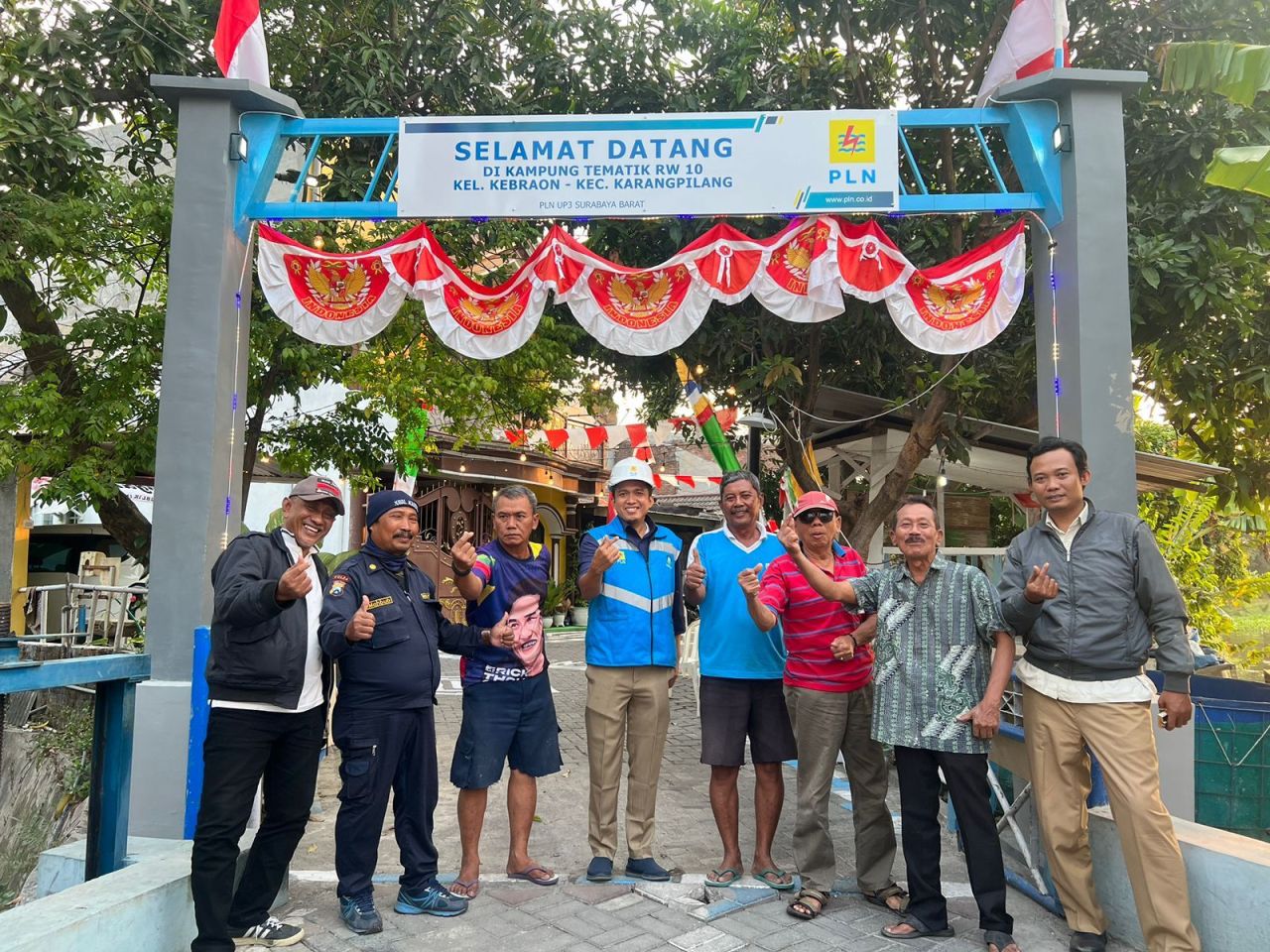 Program desa tematik, PT PLN (Persero) Unit Induk Distribusi (UID) Jawa Timur berikan bantuan elektrifikasi hingga sarana prasana di sembilan wilayah. (PLN for Jatimkini.com)