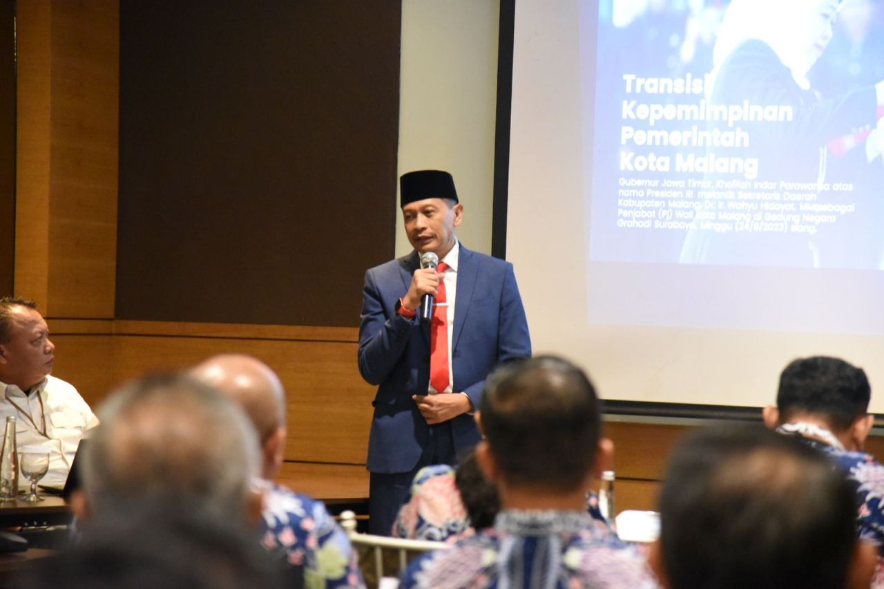 Penjabat Wali Kota Malang Wahyu Hidayat saat paparan proses evaluasi SAKIP oleh KeMenPAN RB RI di Surabaya, Jawa Timur, Selasa (26/9). Foto : Dok. Diskominfo Kota Malang