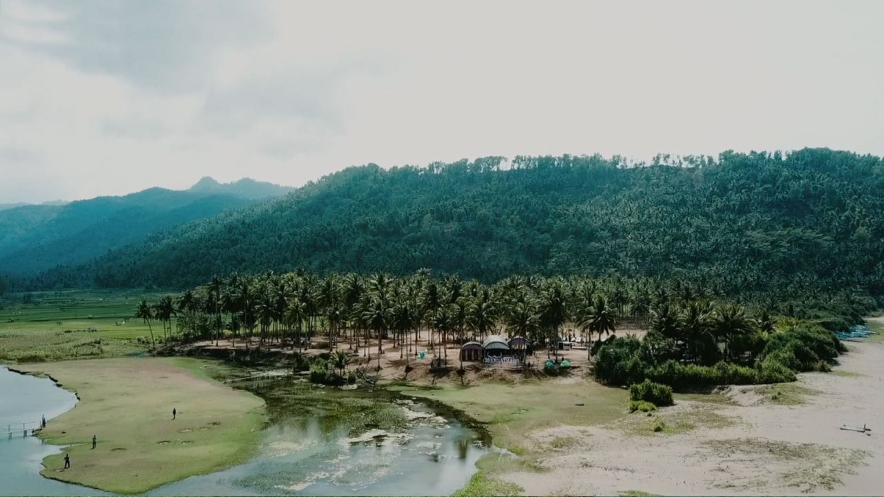 kawasan Pantai kebo di Desa Ngulungwetan, Kecamatan Munjungan, Trenggalek. (PLN for Jatimkini.com)