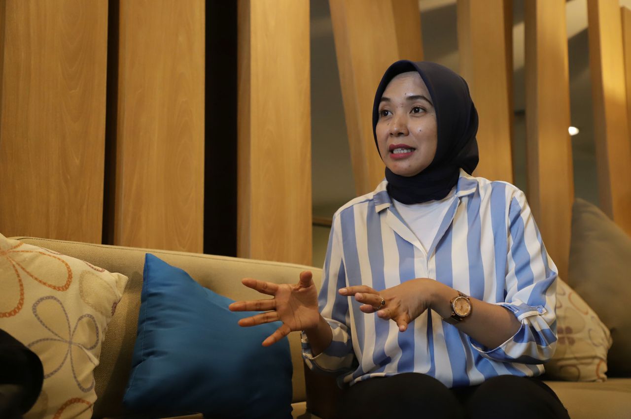 Ketua Hippindo Jatim, April Wahyu Widati menjelaskan fenomena duromart atau alfaduro di Surabaya dan sekitarnya. (Foto: Dok. Apindo Jatim)