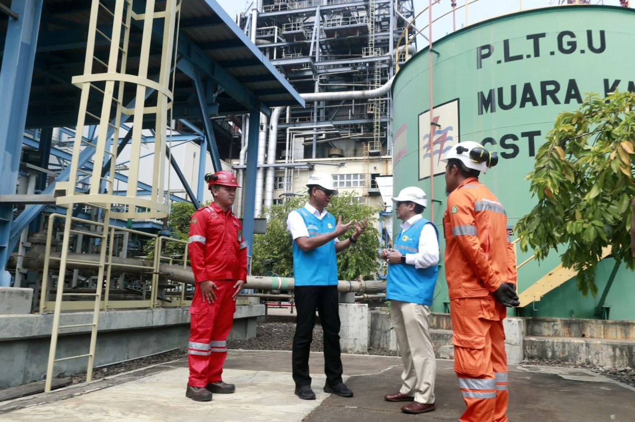 PT PLN (Persero) melalui subholding PLN Nusantara Power (PLN NP) resmikan Green Hydrogen Plant (GHP) di kawasan Pembangkit Listrik Tenaga Gas Uap (PLTGU) Muara Karang, Pluit, Jakarta, Senin (9/10). (Foto: PLN for Jatimkini.com)