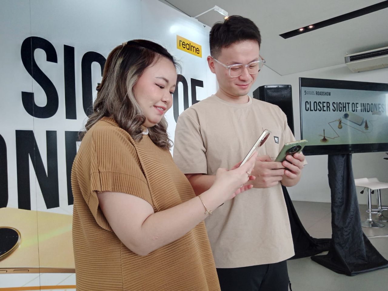 Realme siap kuasai pasar smartphone di wilayaha Indonesia dengan mengeluarkan varian baru dan fitur lengkap ( Foto : Jatimkini.com / Ali Topan )