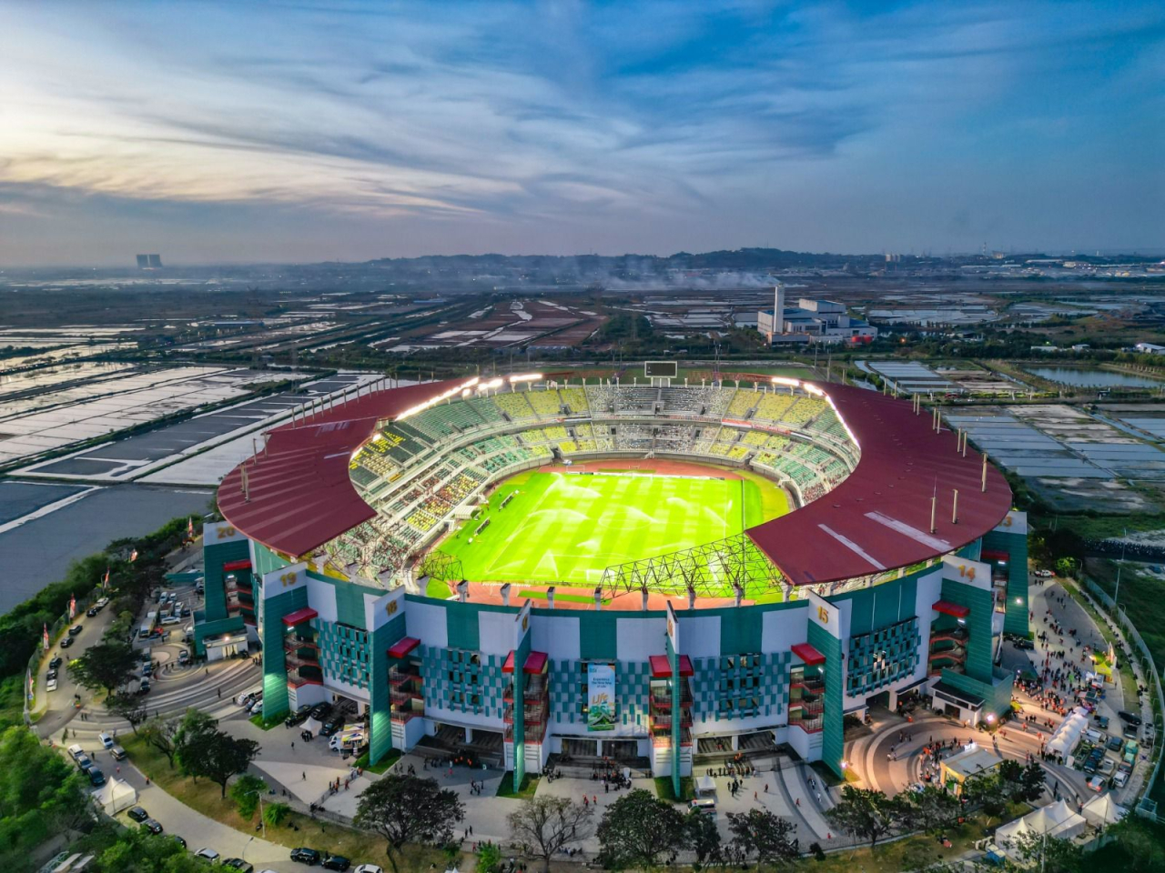Stadion Gelora Bung Tomo, Surabaya 