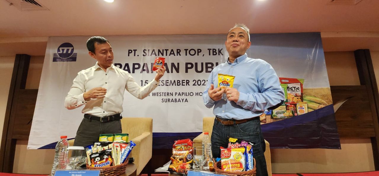 PT Siantar Top Tbk (STTP) membeberkan kinerja penjualan beserta tantangan usaha dan penerapan strategi perseroan tahun ini dalam kegiatan public expose ( Foto : Jatimkini.com / Alvian Yoananta )