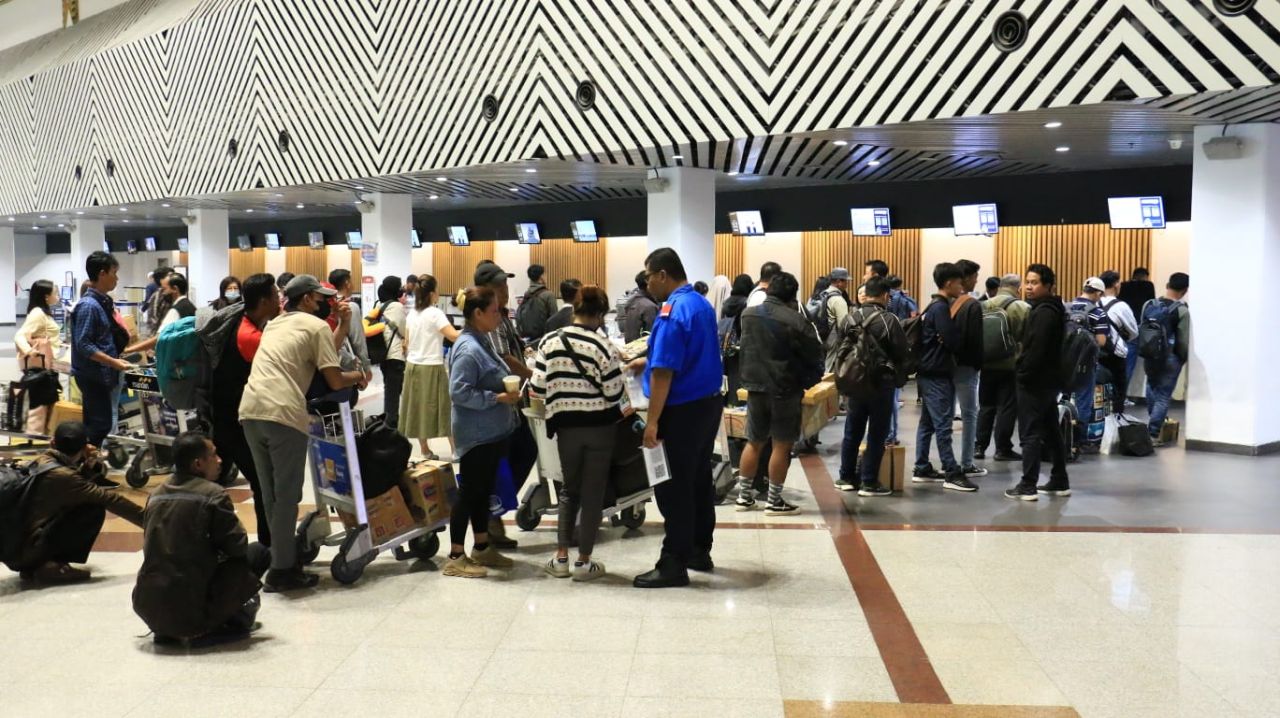 Bandara Internasional Juanda menutup kinerja operasional 2023 dengan catatkan statistik pergerakan lalu lintas udara yang positif yaitu tercatat jumlah penumpang yang telah dilayani sebesar 14.012.186 penumpang ( Foto :  Humas Bandara Juanda for Jatimkini