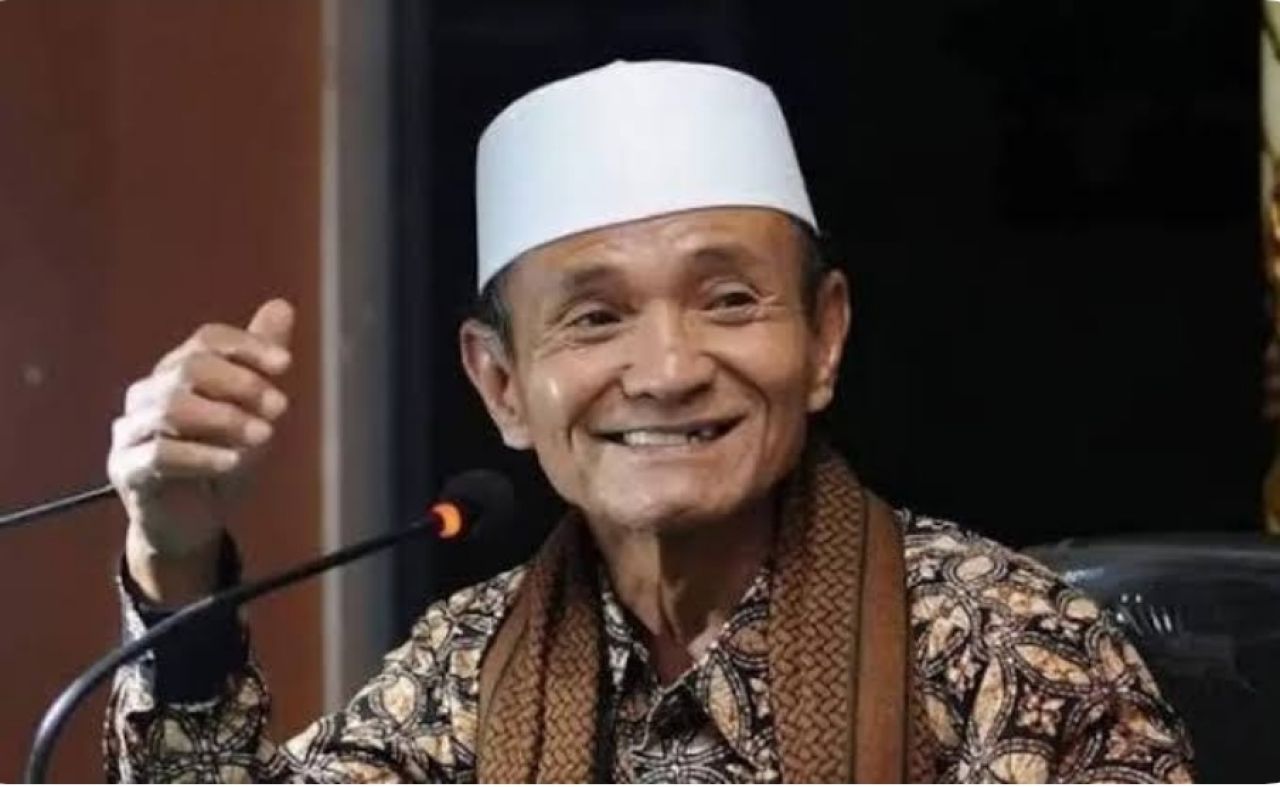 Indonesia berduka, putra terbaiknya, KH Syakur Yasin yang akrab disapa Buya Syakur kembali ke haribaan Illahi Rabbi pada Rabu, 17 Januari 2024 ( Foto : Istimewa )
